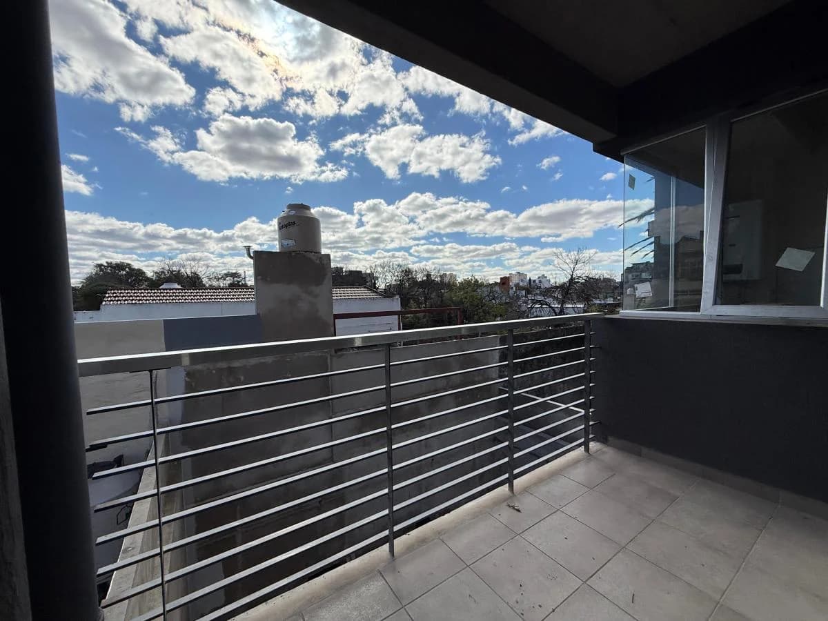 Imagen de la propiedad 3 ambientes ZP 2356058