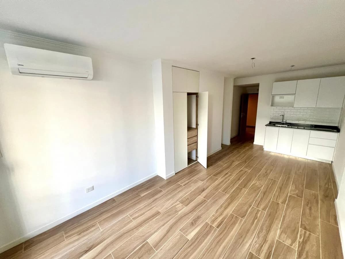 Imagen de la propiedad 1 ambientes ZP 2321860
