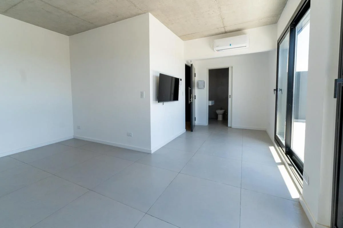 Imagen de la propiedad 1 ambientes ZP 2171365