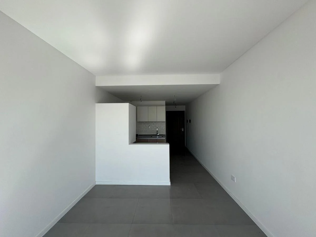 Imagen de la propiedad 1 ambientes ZP 2171153