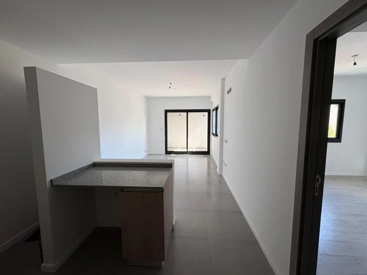 Imagen de la propiedad 2 ambientes ZP 2171163