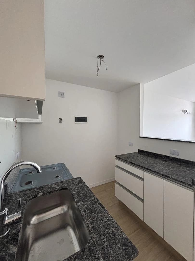 Imagen de la propiedad Av. Entre Ríos 2162 – 1 ambiente – Ref. 2161196