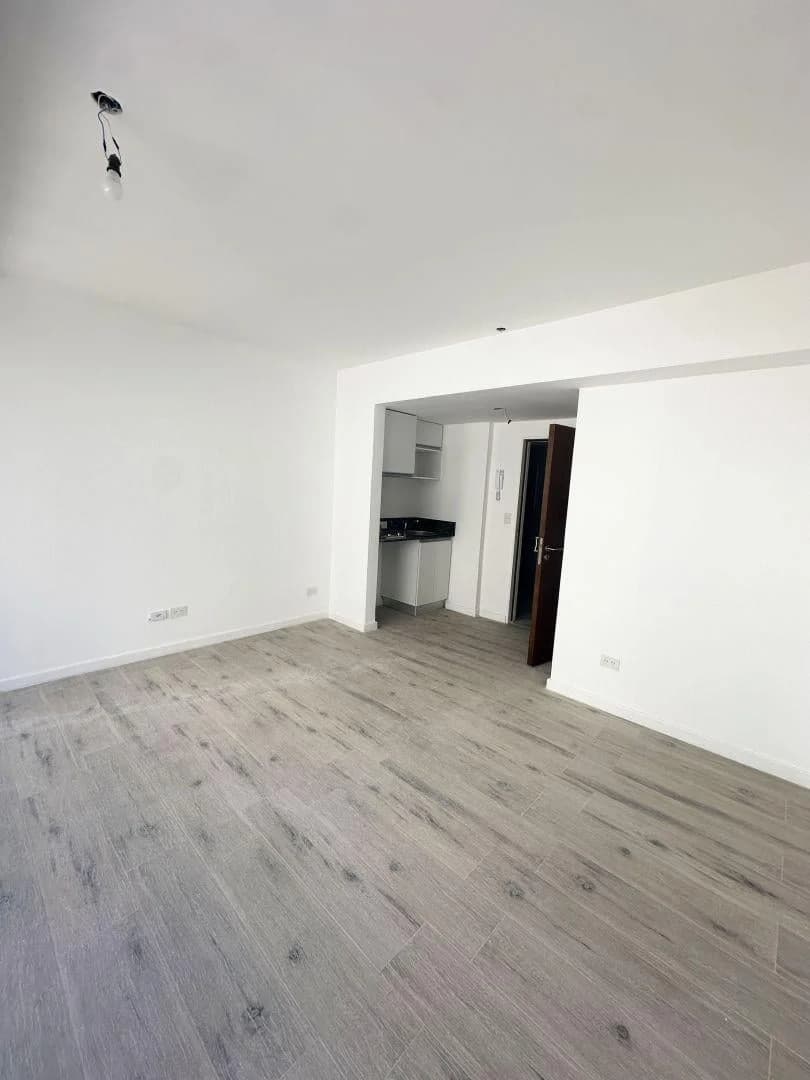 Imagen de la propiedad 1 ambientes ZP 2163766