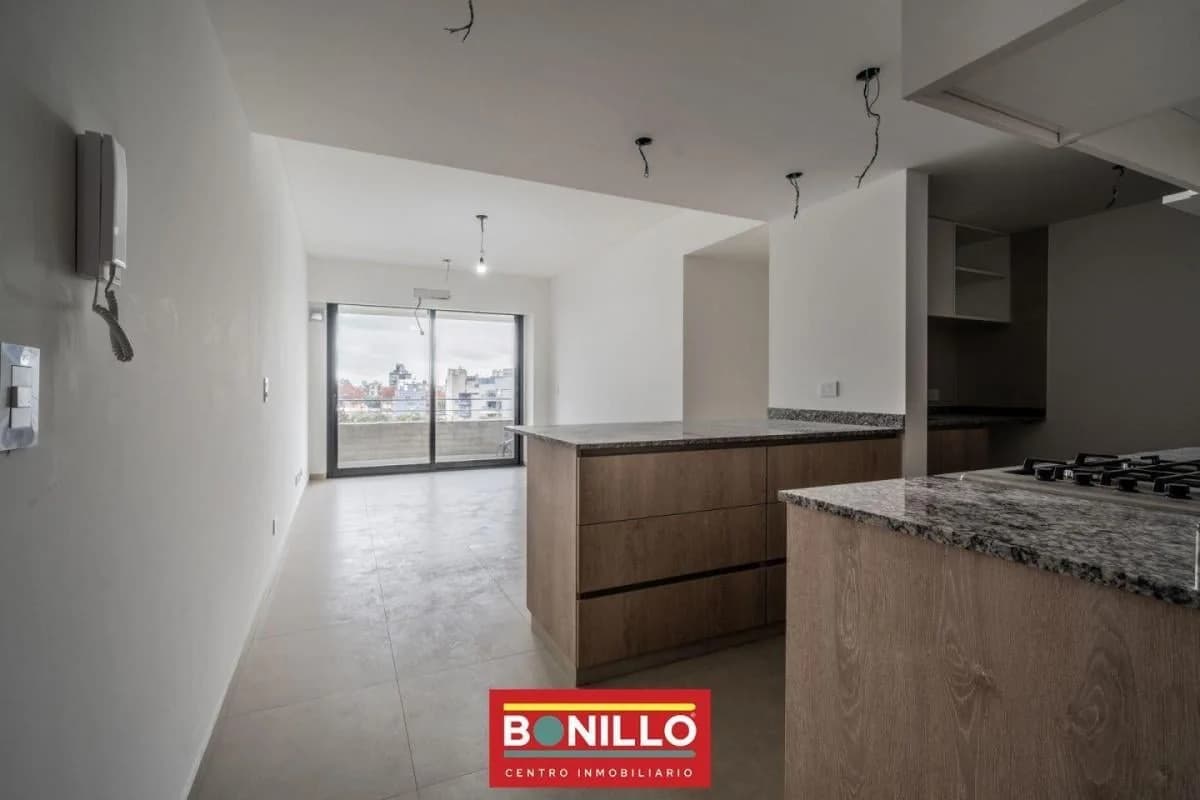 Imagen de la propiedad Mosconi 2151 – Local comercial – Ref. 2158842