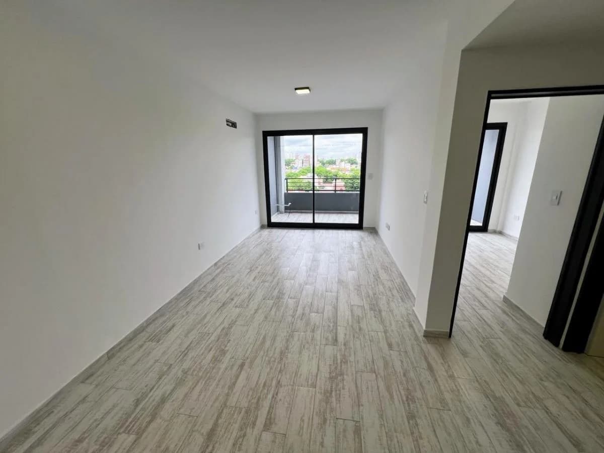Imagen de la propiedad 3 ambientes ZP 2160050