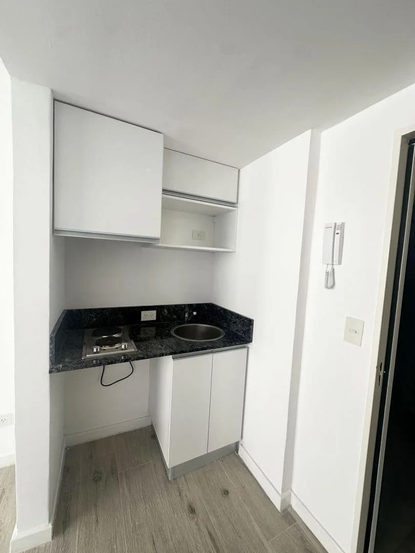 Imagen de la propiedad 1 ambientes ZP 2163766