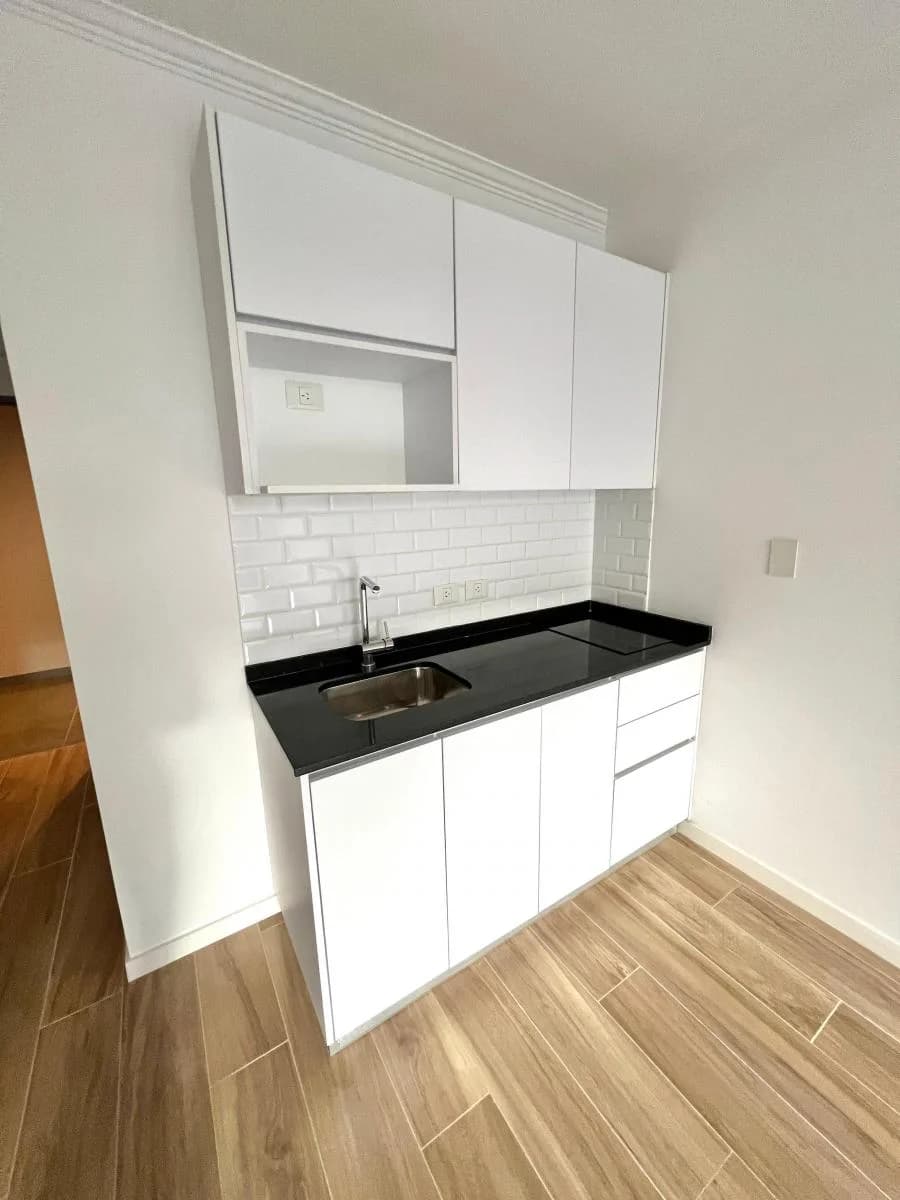 Imagen de la propiedad 1 ambientes ZP 2321860