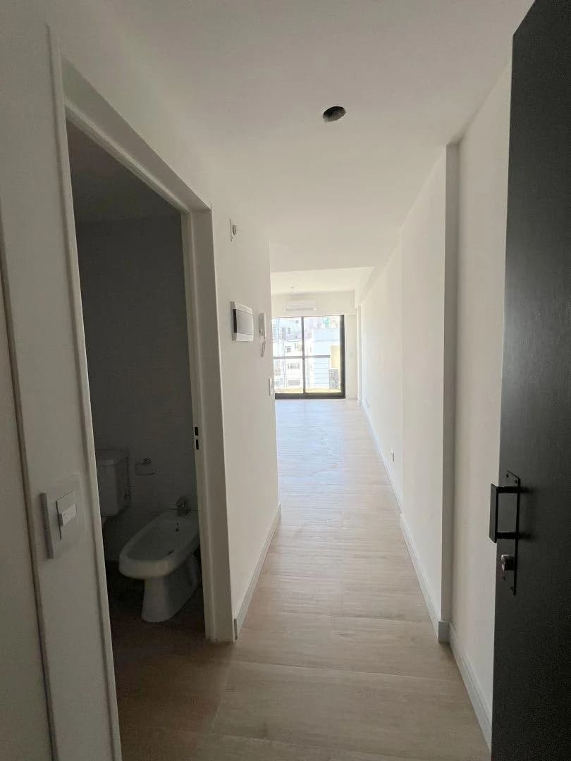 Imagen de la propiedad 1 ambientes ZP 2163983