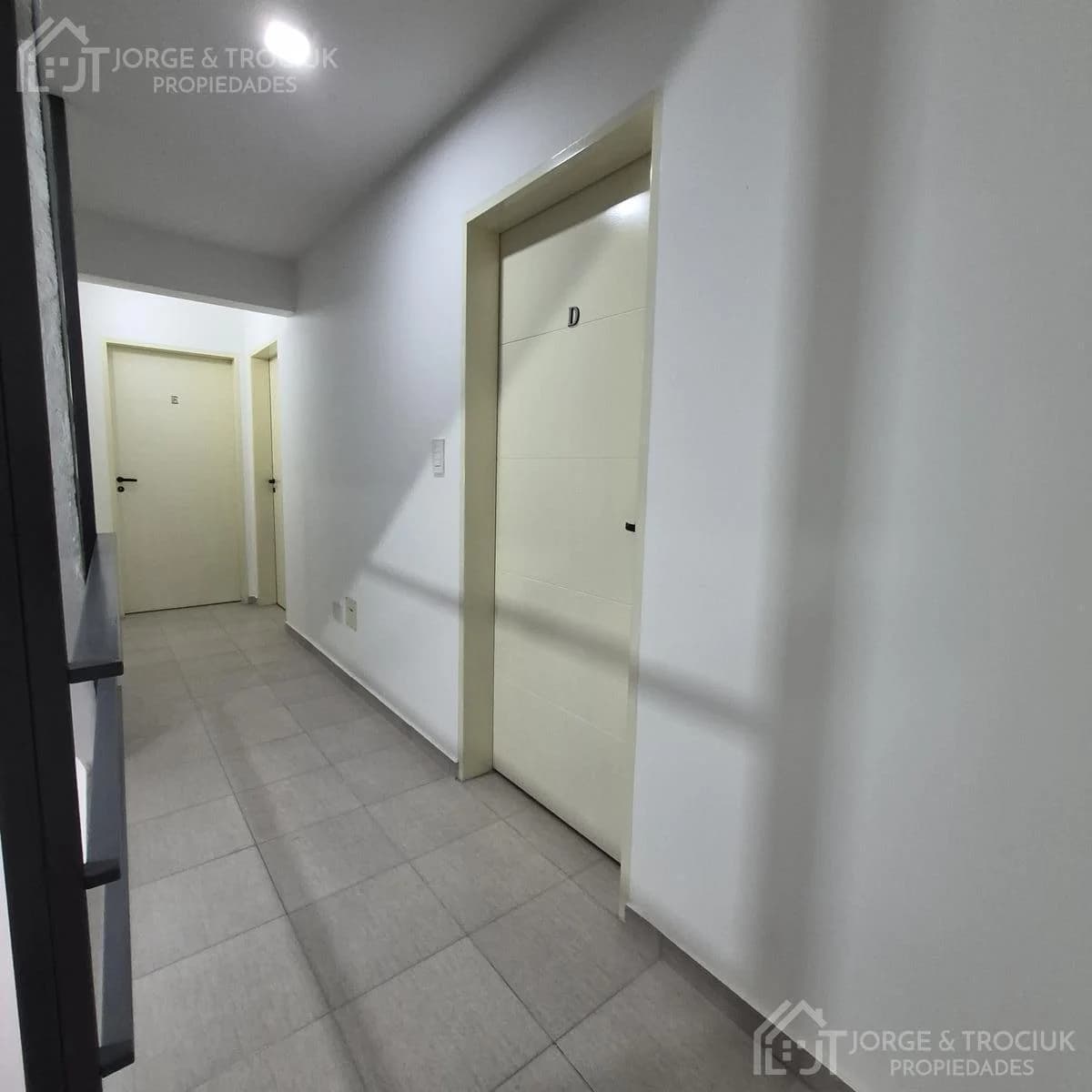 Imagen de la propiedad 1 ambientes ZP 2172718