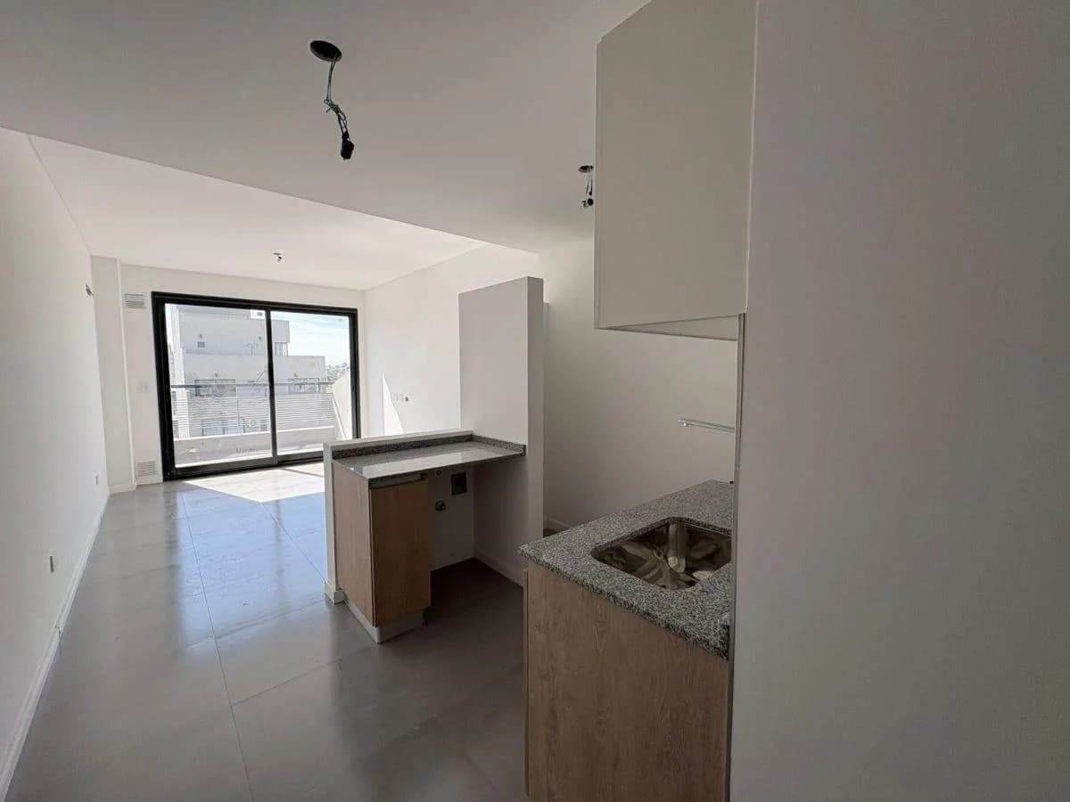 Imagen de la propiedad 1 ambientes ZP 2171153