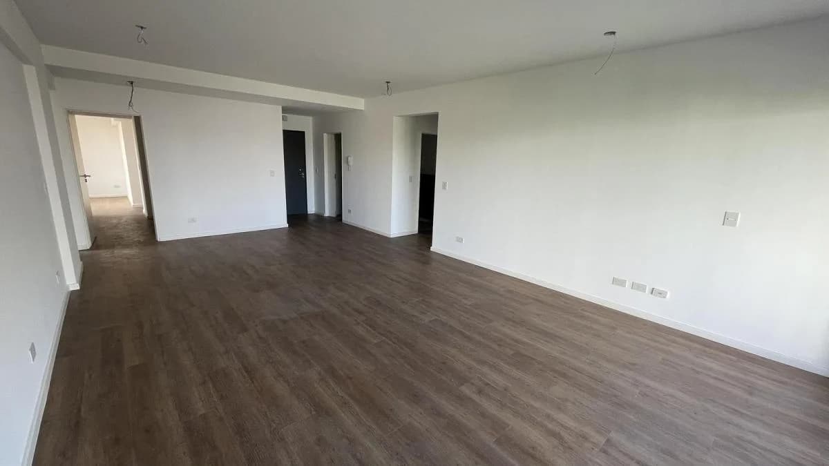 Imagen de la propiedad 4 ambientes ZP 2164743