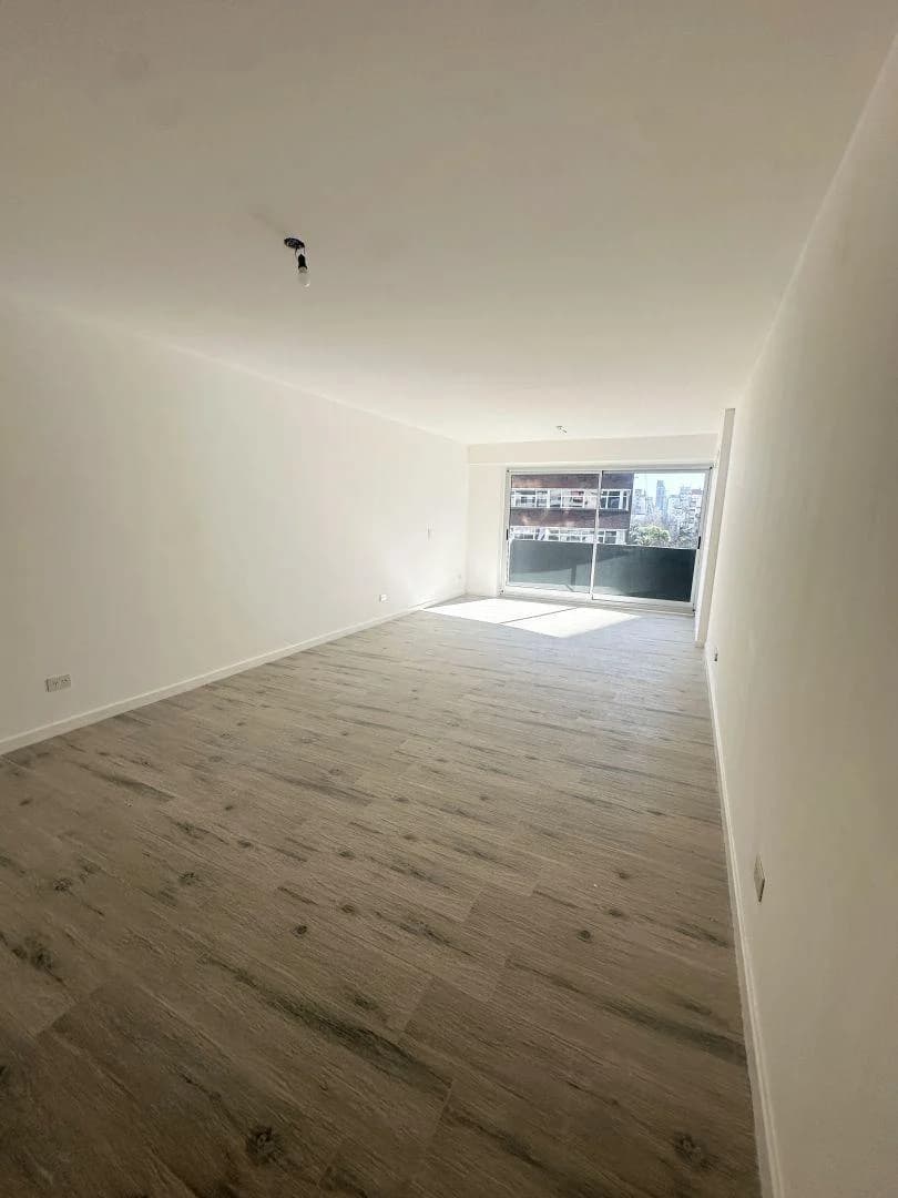Imagen de la propiedad 1 ambientes ZP 2163760