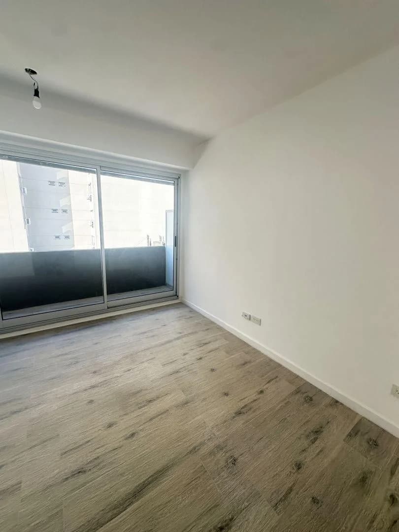 Imagen de la propiedad 1 ambientes ZP 2163772