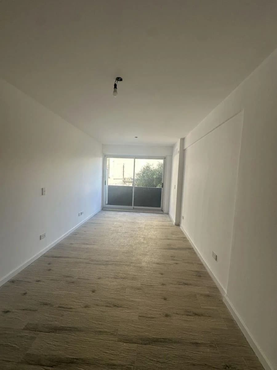 Imagen de la propiedad 1 ambientes ZP 2163764