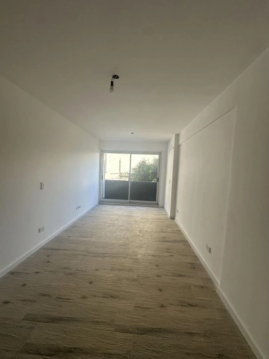 Imagen de la propiedad 1 ambientes ZP 2163761