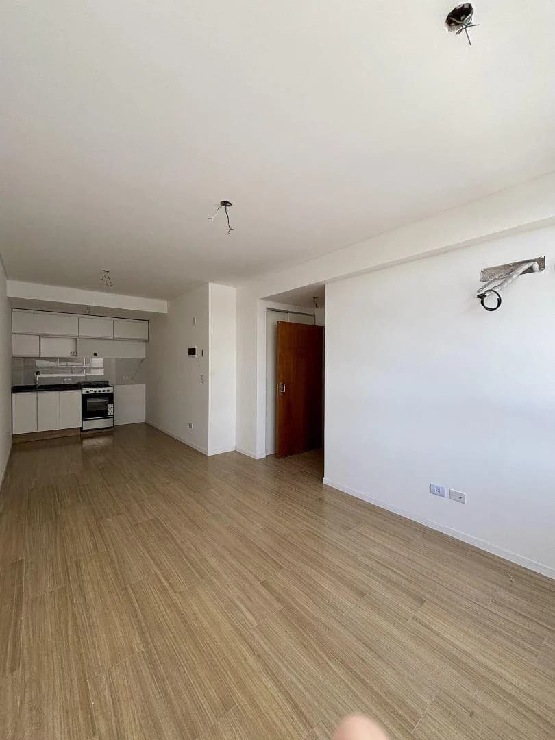 Imagen de la propiedad Av. Entre Ríos 2162 – 1 ambiente – Ref. 2161194