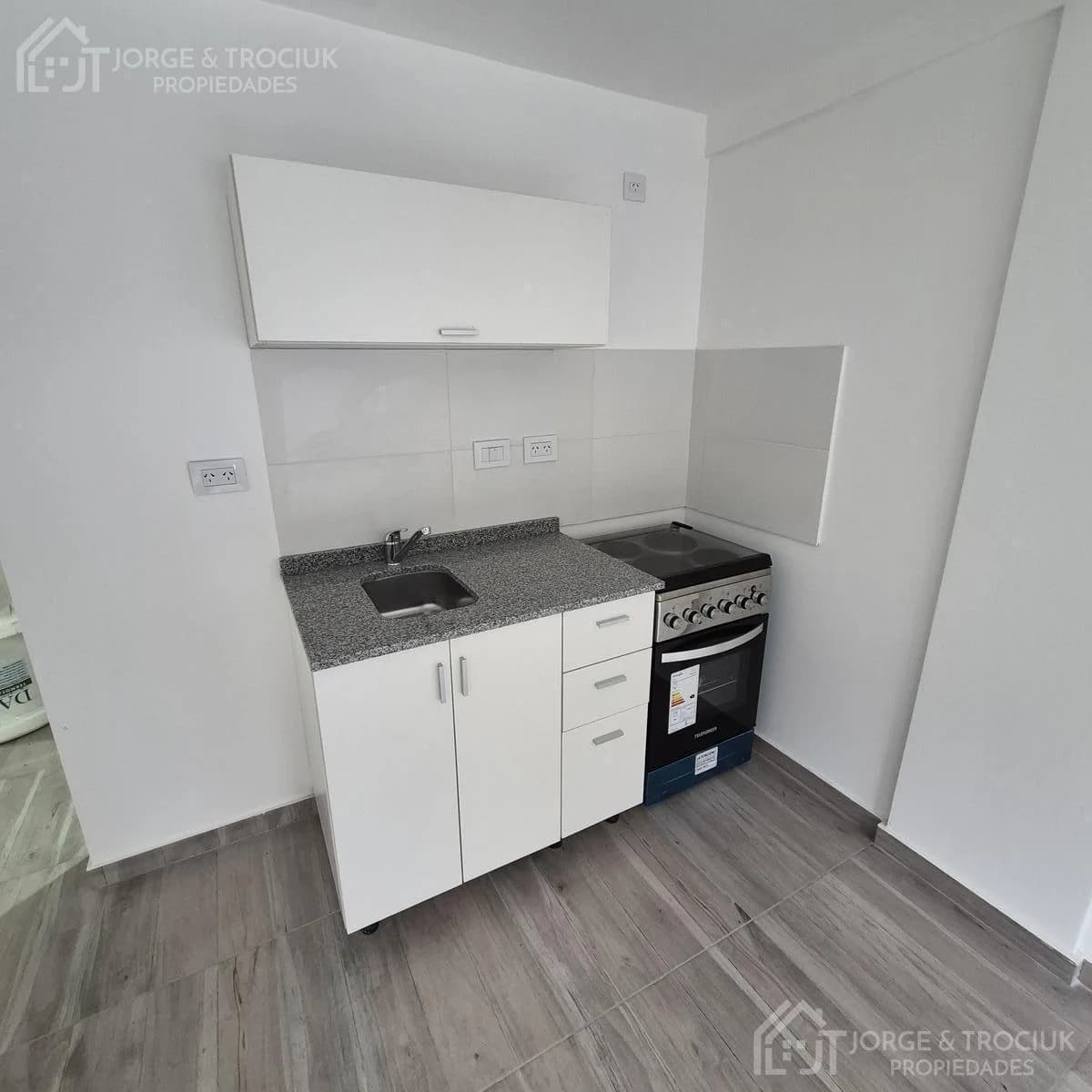 Imagen de la propiedad 1 ambientes ZP 2172719