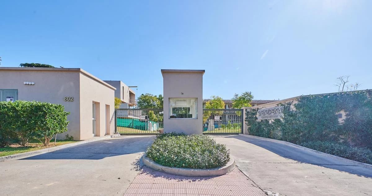 Imagen del emprendimiento Roque Saenz Peña 802, San Isidro