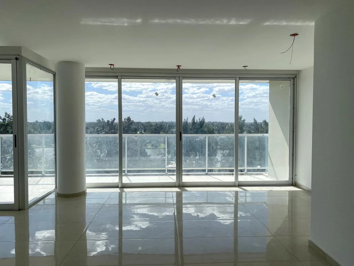 Imagen de la propiedad 4 ambientes ZP 2171662