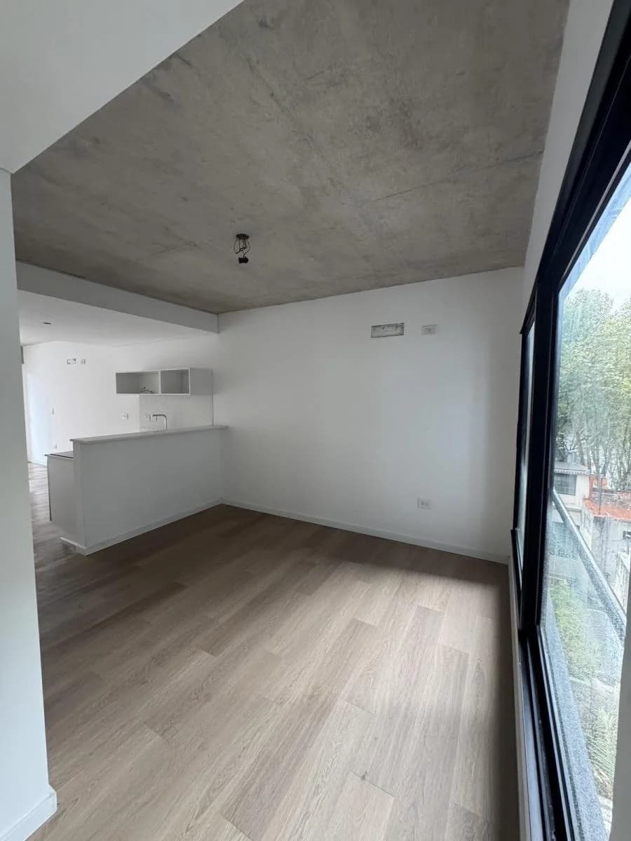 Imagen de la propiedad 1 ambientes ZP 2171526