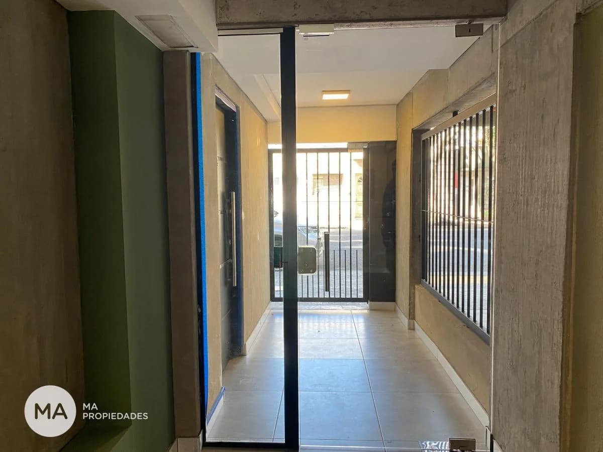 Imagen de la propiedad 2 ambientes ZP 2412376